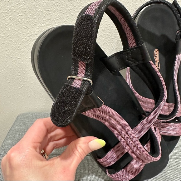 Aerothotic Hadal Adjustable Ankle Strap Sandal - Picture 8 of 11